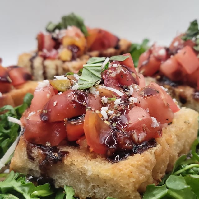 BRUSCHETTA.