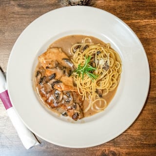 CHICKEN MARSALA